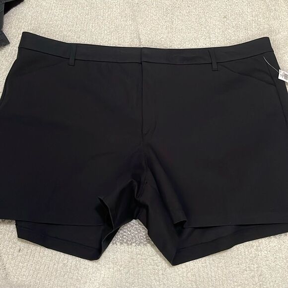NWT- Old Navy - 28+. Pixie Trouser Short - Picture 1 of 10